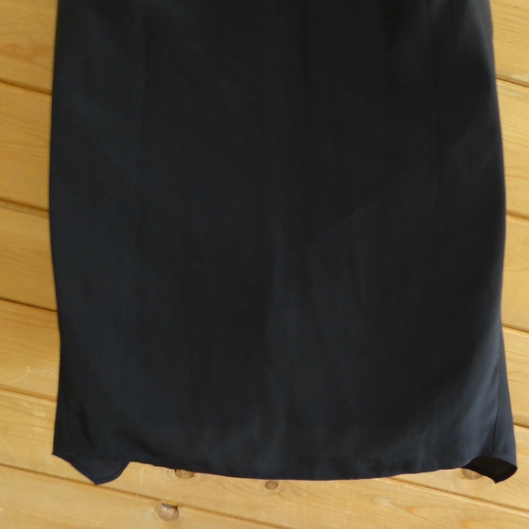 Vince. Black Ruffle V-neck Silk Blend Blouse Sleeveless Top XS - Picture 6 of 7